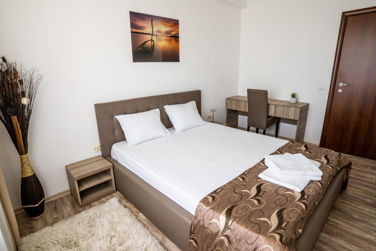 Summerland Sea-View Luxury Apartment Mamaia Extérieur photo