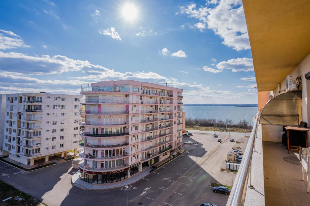 Summerland Sea-View Luxury Apartment Mamaia Extérieur photo