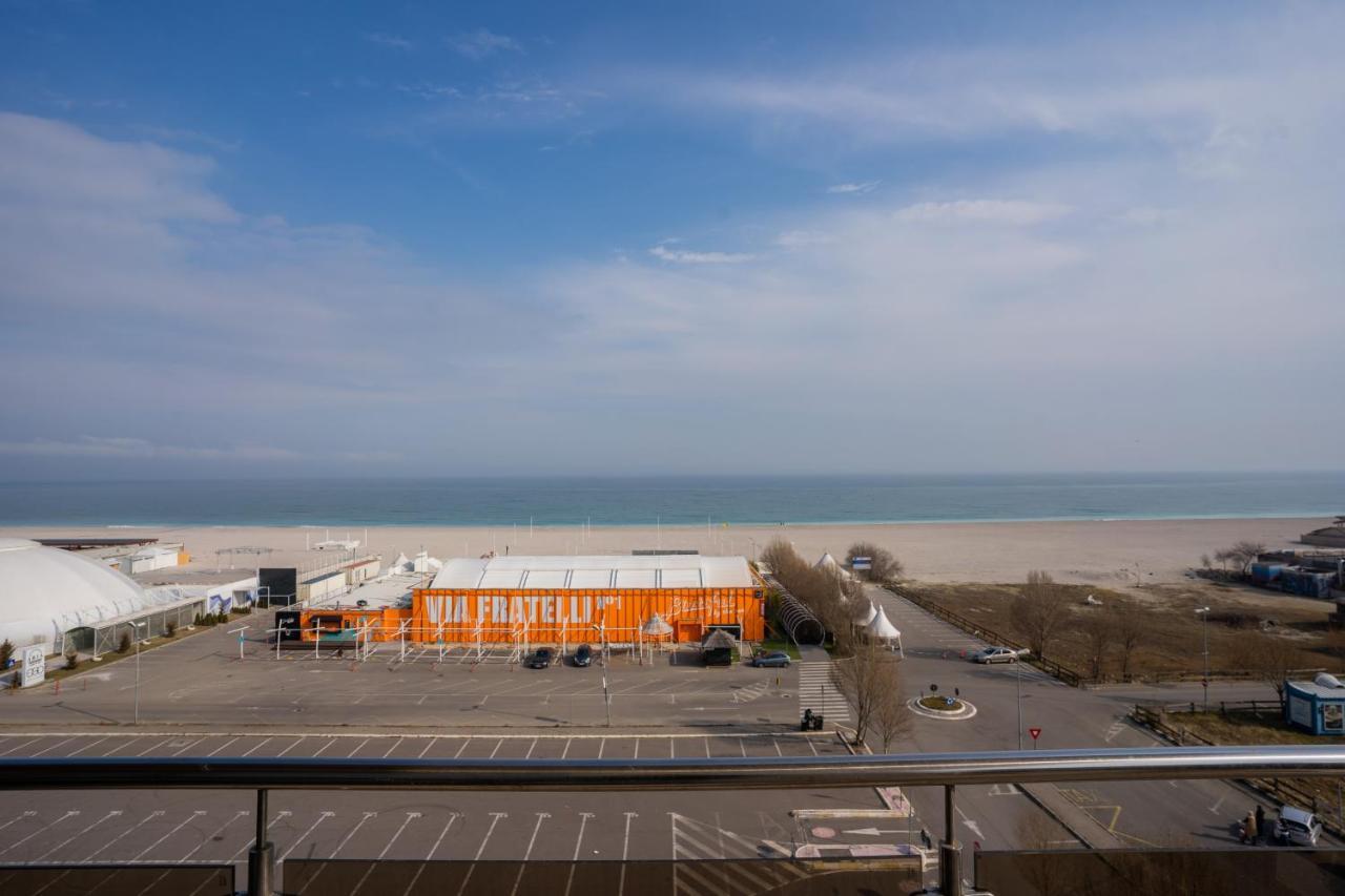 Summerland Sea-View Luxury Apartment Mamaia Extérieur photo